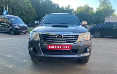 Toyota Hilux VII, 2012 год, 2 650 000 рублей, 2 фотография