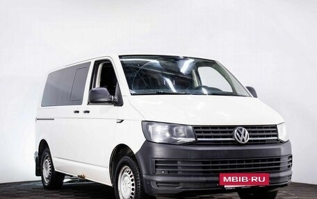 Volkswagen Caravelle T6 рестайлинг, 2015 год, 1 950 000 рублей, 3 фотография