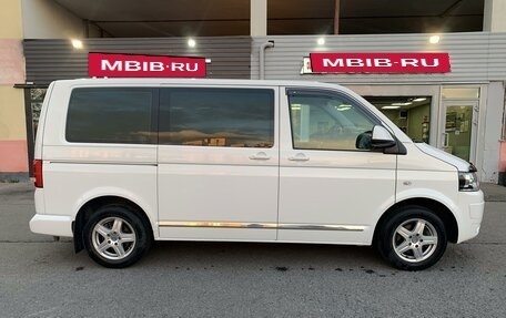 Volkswagen Caravelle T5, 2014 год, 3 400 000 рублей, 4 фотография