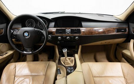 BMW 5 серия, 2008 год, 947 000 рублей, 17 фотография