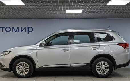 Mitsubishi Outlander III рестайлинг 3, 2016 год, 1 640 000 рублей, 8 фотография