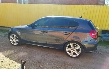 BMW 1 серия, 2008 год, 1 150 000 рублей, 3 фотография