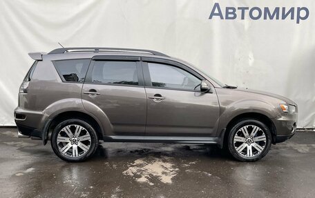 Mitsubishi Outlander III рестайлинг 3, 2010 год, 1 275 000 рублей, 4 фотография