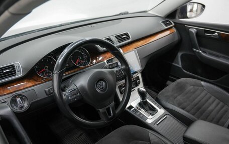 Volkswagen Passat B7, 2011 год, 16 фотография