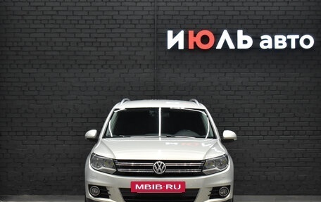 Volkswagen Tiguan I, 2011 год, 1 445 000 рублей, 2 фотография