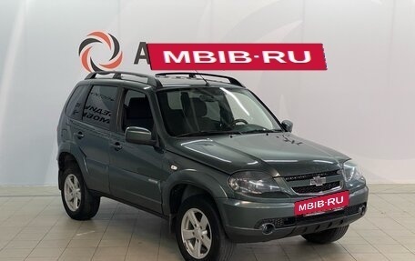 Chevrolet Niva I рестайлинг, 2018 год, 820 000 рублей, 3 фотография