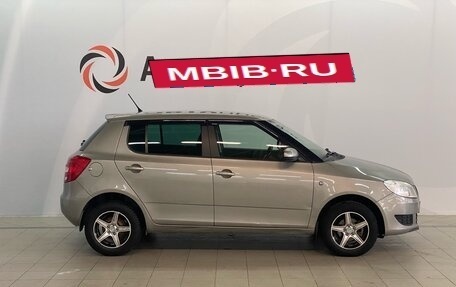 Skoda Fabia II, 2014 год, 899 000 рублей, 6 фотография