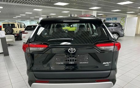 Toyota RAV4, 2024 год, 4 990 000 рублей, 5 фотография