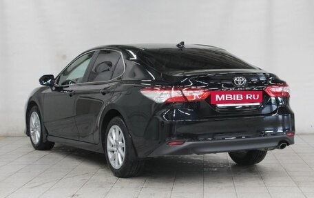 Toyota Camry, 2021 год, 3 600 000 рублей, 7 фотография