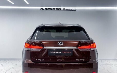 Lexus RX IV рестайлинг, 2020 год, 5 650 000 рублей, 9 фотография