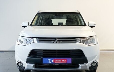 Mitsubishi Outlander III рестайлинг 3, 2014 год, 1 640 000 рублей, 3 фотография