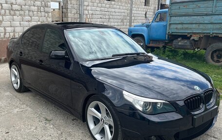 BMW 5 серия, 2004 год, 1 500 000 рублей, 4 фотография