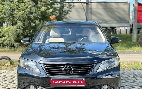 Toyota Camry, 2012 год, 1 690 000 рублей, 2 фотография