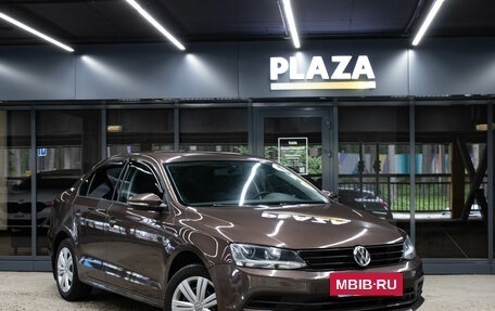 Volkswagen Jetta VI, 2015 год, 1 399 000 рублей, 2 фотография