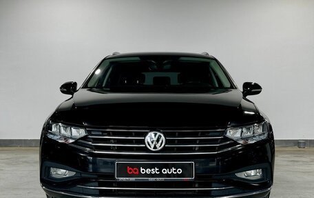 Volkswagen Passat B8 рестайлинг, 2020 год, 2 300 000 рублей, 2 фотография