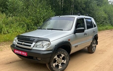 Chevrolet Niva I рестайлинг, 2006 год, 1 фотография