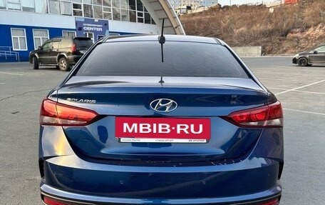 Hyundai Solaris II рестайлинг, 2021 год, 1 820 000 рублей, 4 фотография