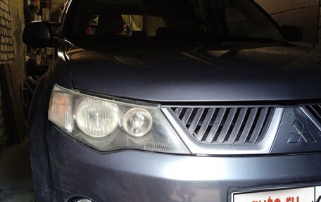 Mitsubishi Outlander III рестайлинг 3, 2007 год, 1 050 000 рублей, 2 фотография