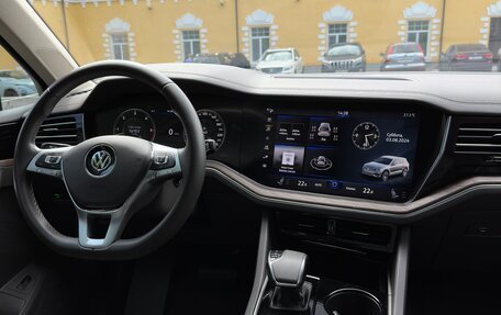 Volkswagen Touareg III, 2018 год, 5 360 000 рублей, 11 фотография