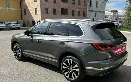 Volkswagen Touareg III, 2018 год, 5 360 000 рублей, 7 фотография