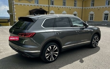 Volkswagen Touareg III, 2018 год, 5 360 000 рублей, 5 фотография