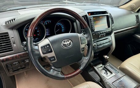 Toyota Land Cruiser 200, 2011 год, 3 290 000 рублей, 26 фотография