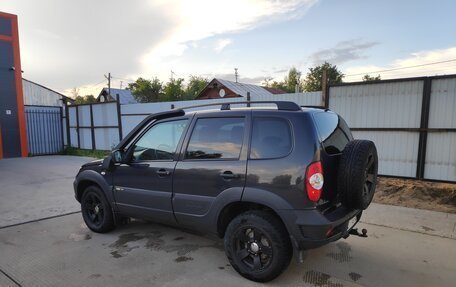 Chevrolet Niva I рестайлинг, 2017 год, 850 000 рублей, 6 фотография