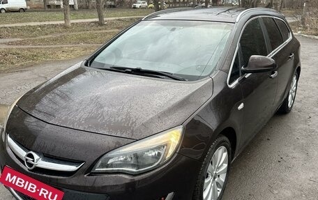 Opel Astra J, 2013 год, 950 000 рублей, 1 фотография