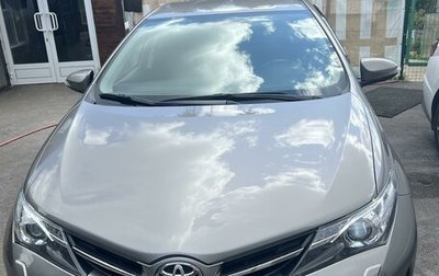 Toyota Auris II, 2014 год, 1 420 000 рублей, 1 фотография