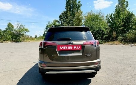 Toyota RAV4, 2019 год, 2 950 000 рублей, 4 фотография