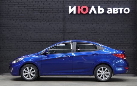 Hyundai Solaris II рестайлинг, 2011 год, 8 фотография