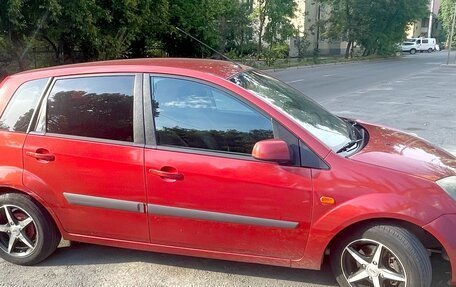 Ford Fiesta, 2007 год, 440 000 рублей, 2 фотография