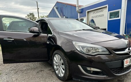 Opel Astra J, 2013 год, 950 000 рублей, 5 фотография