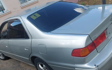 Toyota Camry, 2001 год, 650 000 рублей, 5 фотография