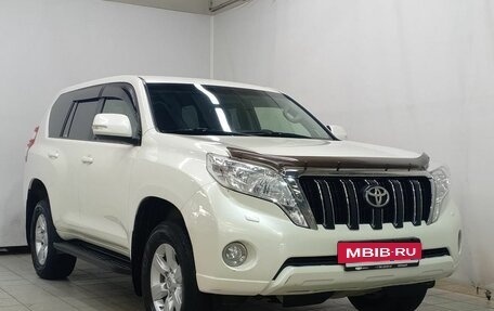 Toyota Land Cruiser Prado 150 рестайлинг 2, 2014 год, 3 590 000 рублей, 3 фотография