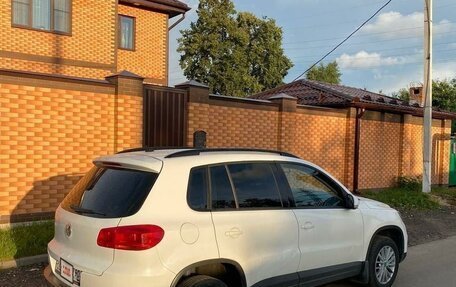 Volkswagen Tiguan I, 2011 год, 970 000 рублей, 2 фотография