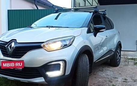 Renault Kaptur I рестайлинг, 2017 год, 1 600 000 рублей, 4 фотография