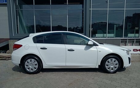 Chevrolet Cruze II, 2012 год, 830 000 рублей, 6 фотография