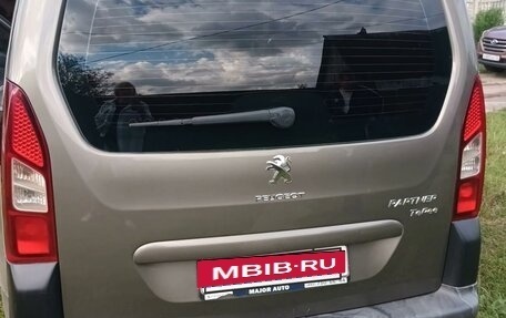 Peugeot Partner II рестайлинг 2, 2013 год, 900 000 рублей, 2 фотография