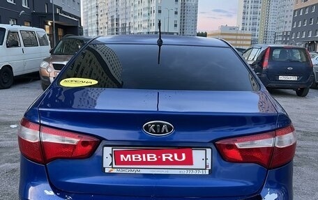 KIA Rio III рестайлинг, 2012 год, 550 000 рублей, 2 фотография