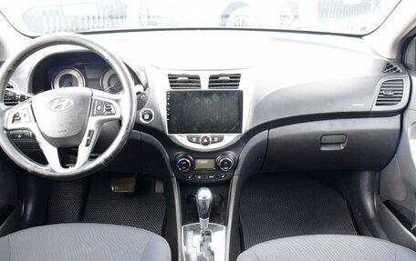 Hyundai Solaris II рестайлинг, 2013 год, 827 000 рублей, 14 фотография