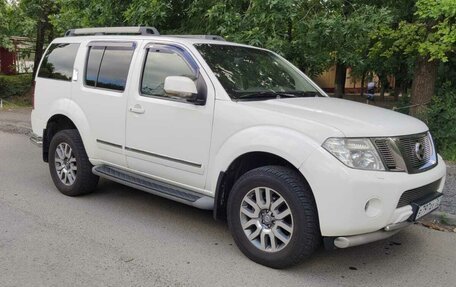 Nissan Pathfinder, 2010 год, 1 200 000 рублей, 2 фотография