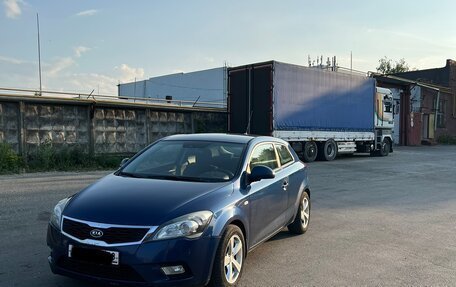 KIA cee'd I рестайлинг, 2009 год, 600 000 рублей, 1 фотография