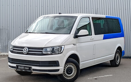 Volkswagen Caravelle T6 рестайлинг, 2019 год, 3 145 000 рублей, 1 фотография