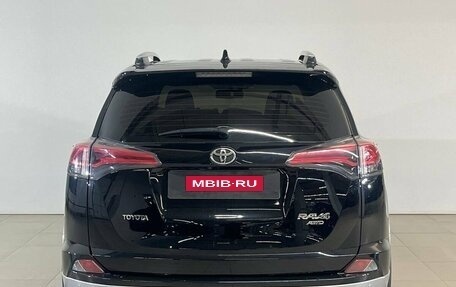 Toyota RAV4, 2016 год, 2 700 000 рублей, 6 фотография