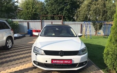 Volkswagen Jetta VI, 2012 год, 750 000 рублей, 1 фотография