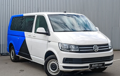 Volkswagen Caravelle T6 рестайлинг, 2019 год, 3 145 000 рублей, 3 фотография