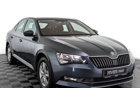 Skoda Superb III рестайлинг, 2019 год, 2 730 000 рублей, 3 фотография