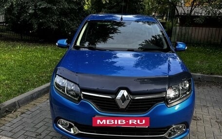 Renault Logan II, 2016 год, 950 000 рублей, 2 фотография