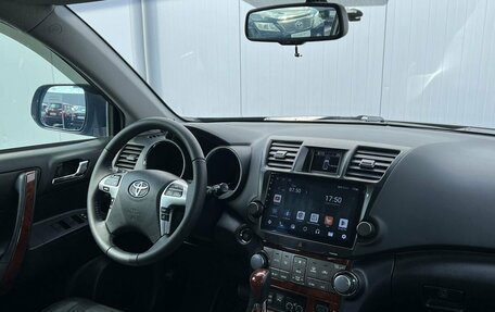 Toyota Highlander III, 2011 год, 2 135 000 рублей, 14 фотография